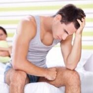un bărbat este supărat de descărcarea patologică atunci când este excitat